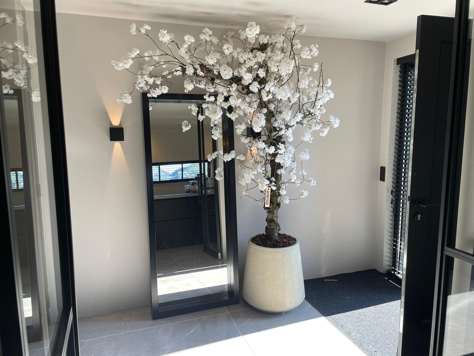 Witte kunstbloesembomen Naomi - op maat gemaakt door STYLERZ24