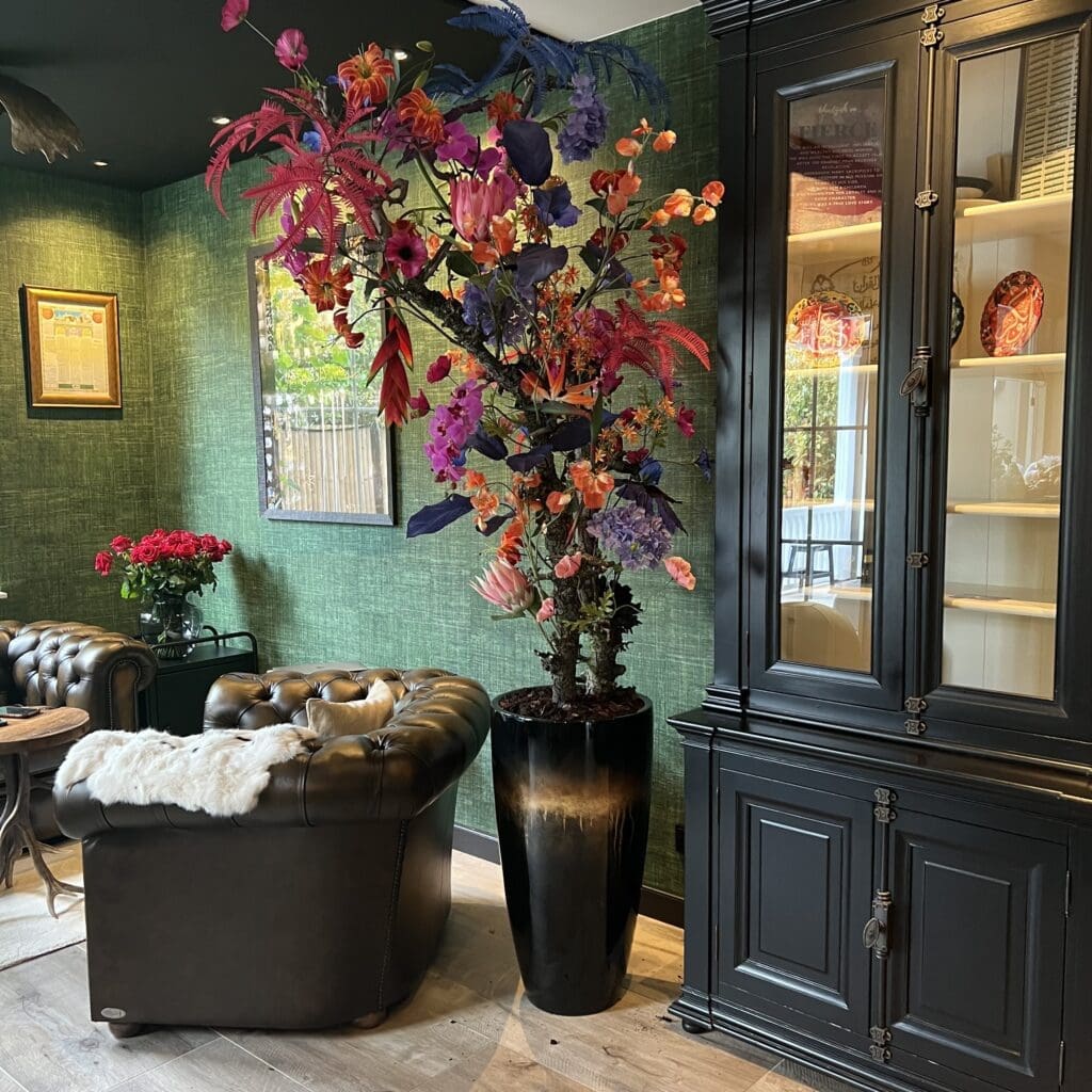 Kunst bloemenboom in felle kleuren - op maat gemaakt door STYLERZ24