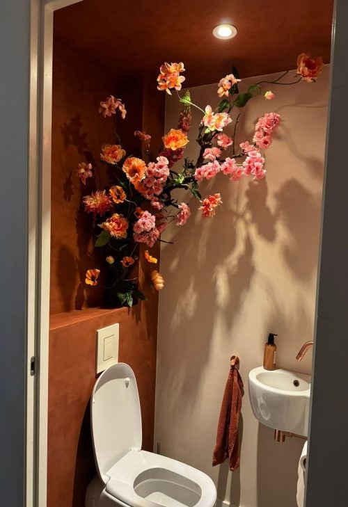 Zijden bloementak in toilet - op maat gemaakt door STYLERZ24